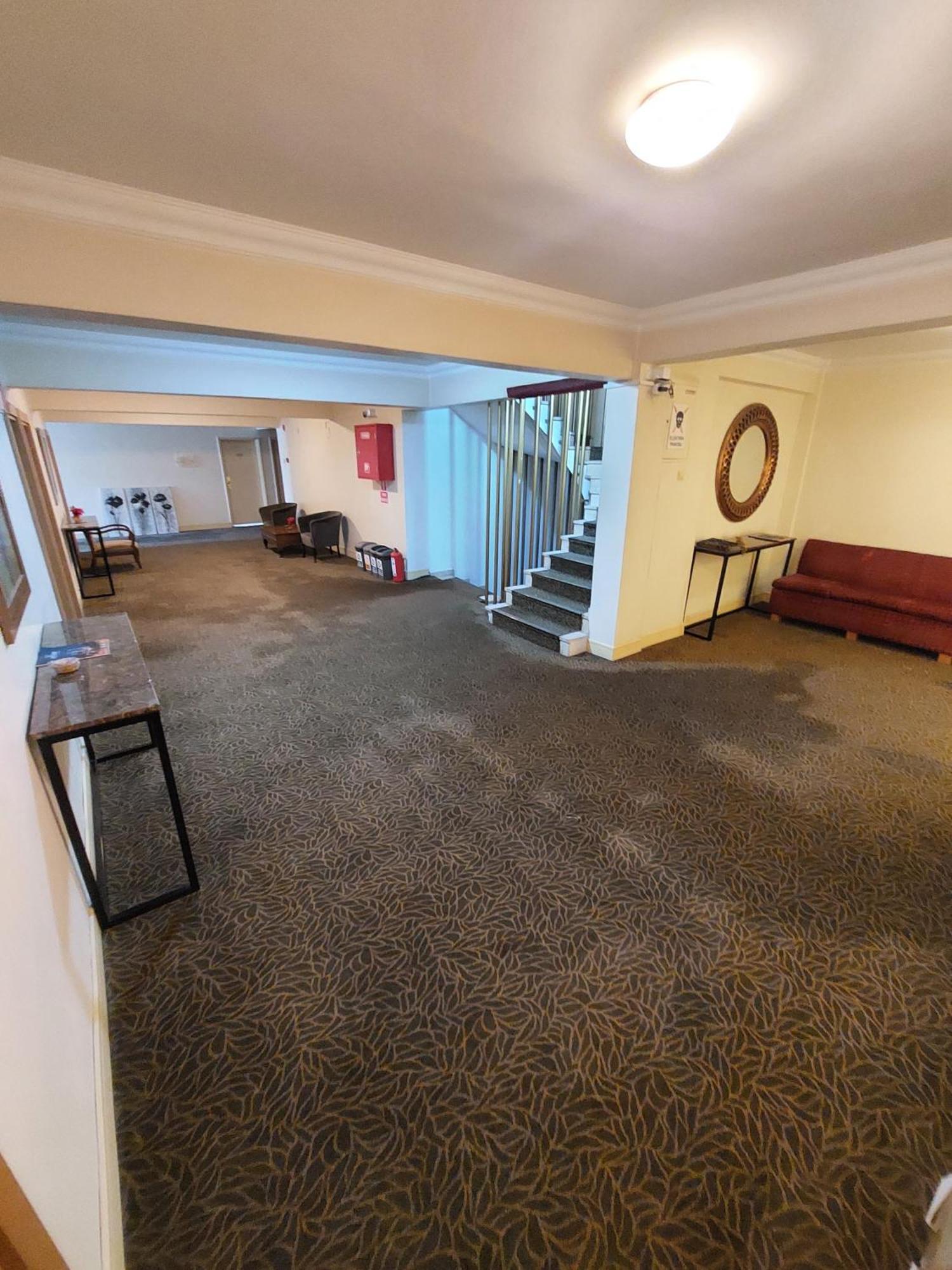 Park Hotel أديرني المظهر الخارجي الصورة