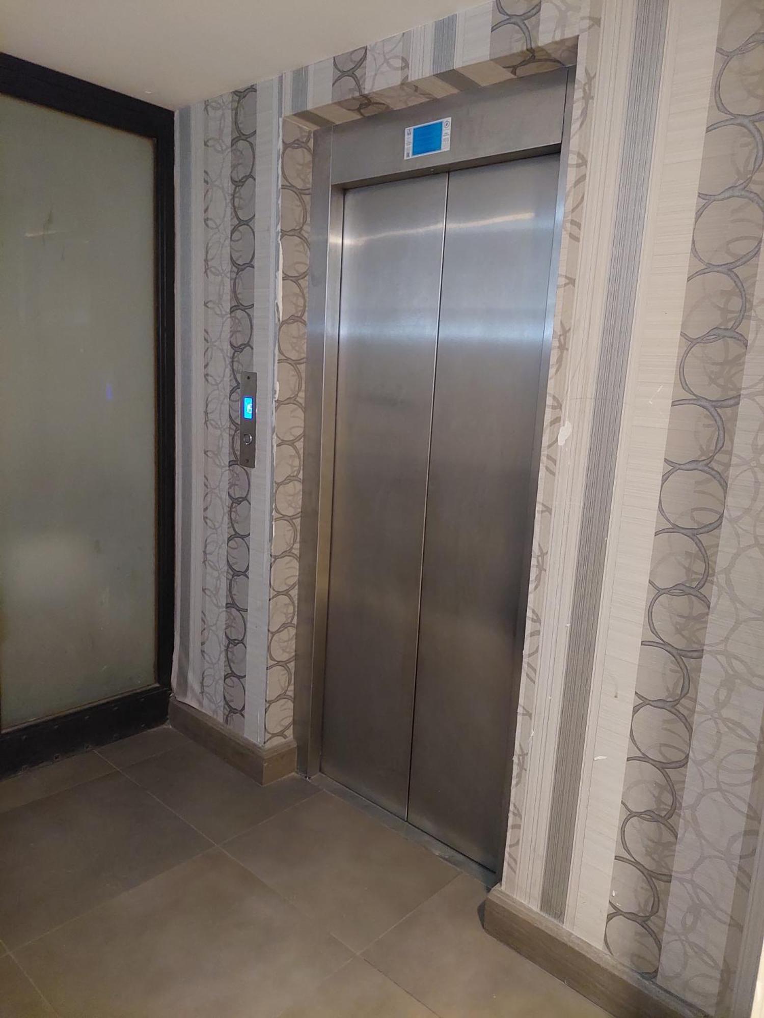Park Hotel أديرني المظهر الخارجي الصورة