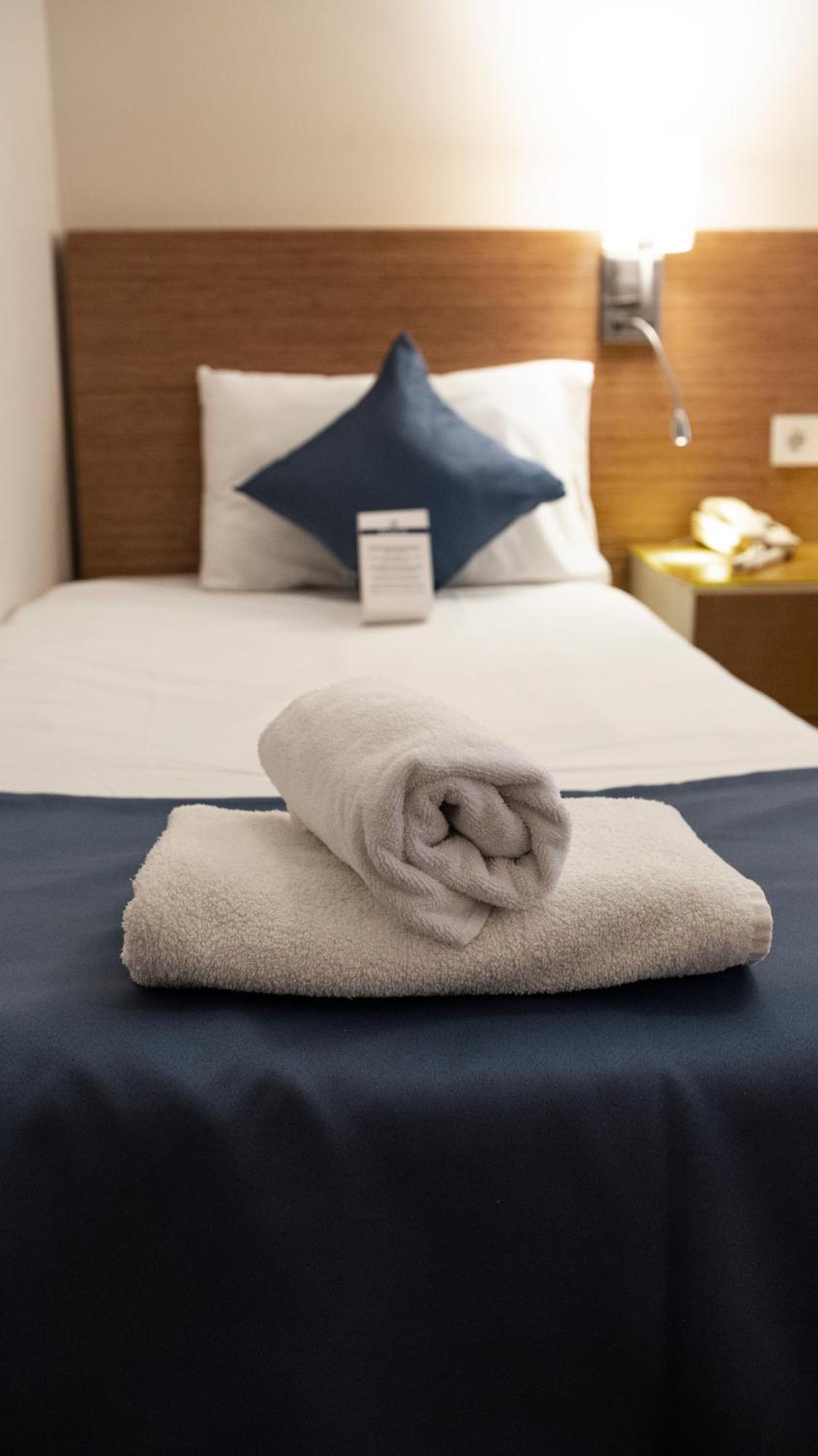 Park Hotel أديرني المظهر الخارجي الصورة
