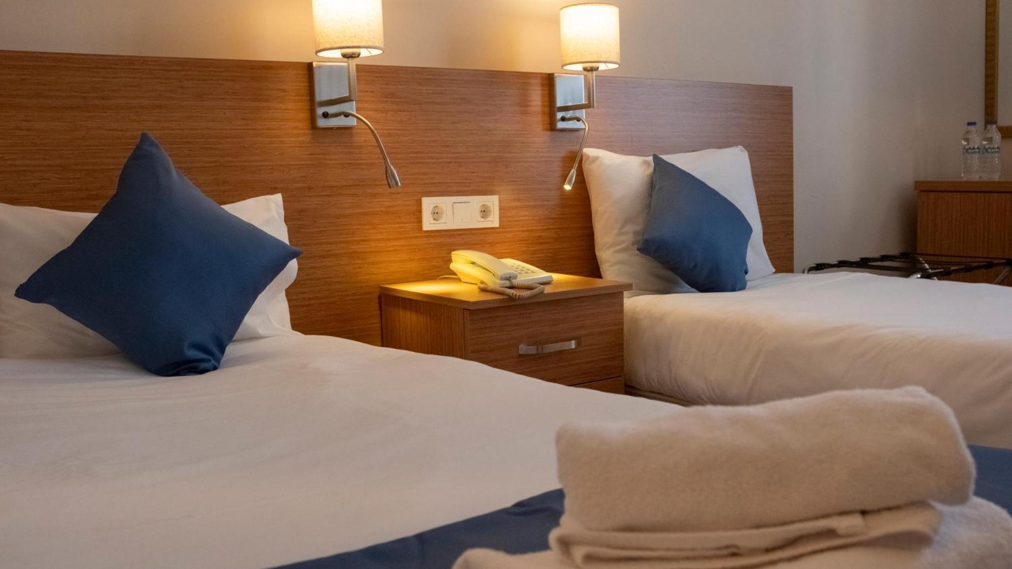 Park Hotel أديرني المظهر الخارجي الصورة